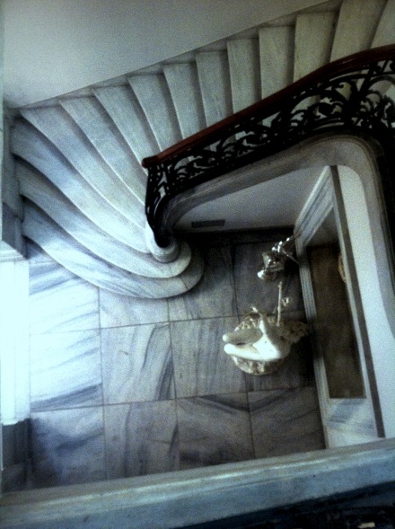 ysmf.ypatia.masion.marble.staircase